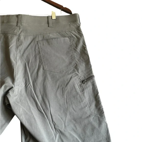 WRANGLER SHORTS MEN’S GRAY ELASTIC STRETCH HIKER SZ 42 - Picture 4 of 15